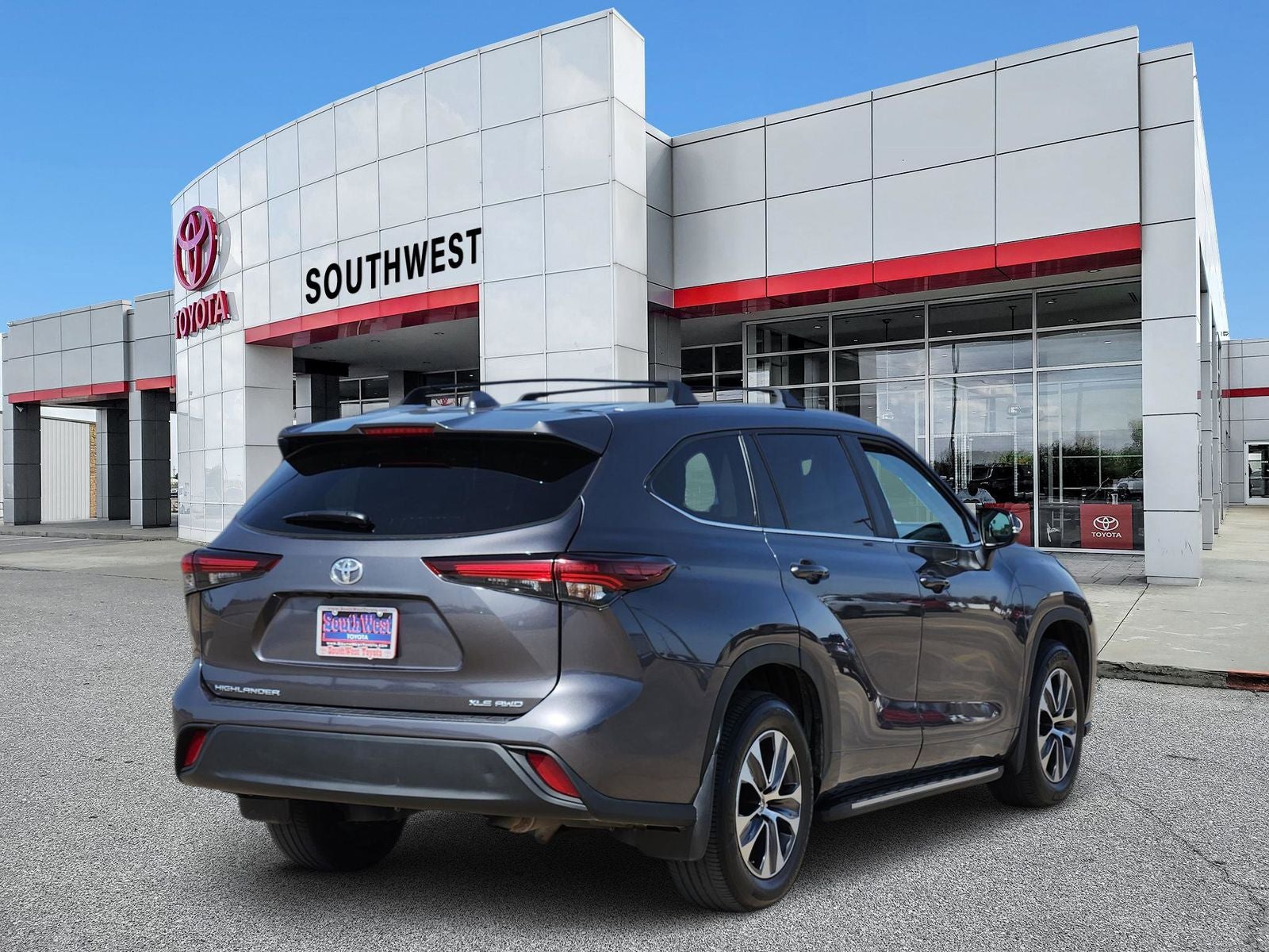 2024 Toyota Highlander XLE