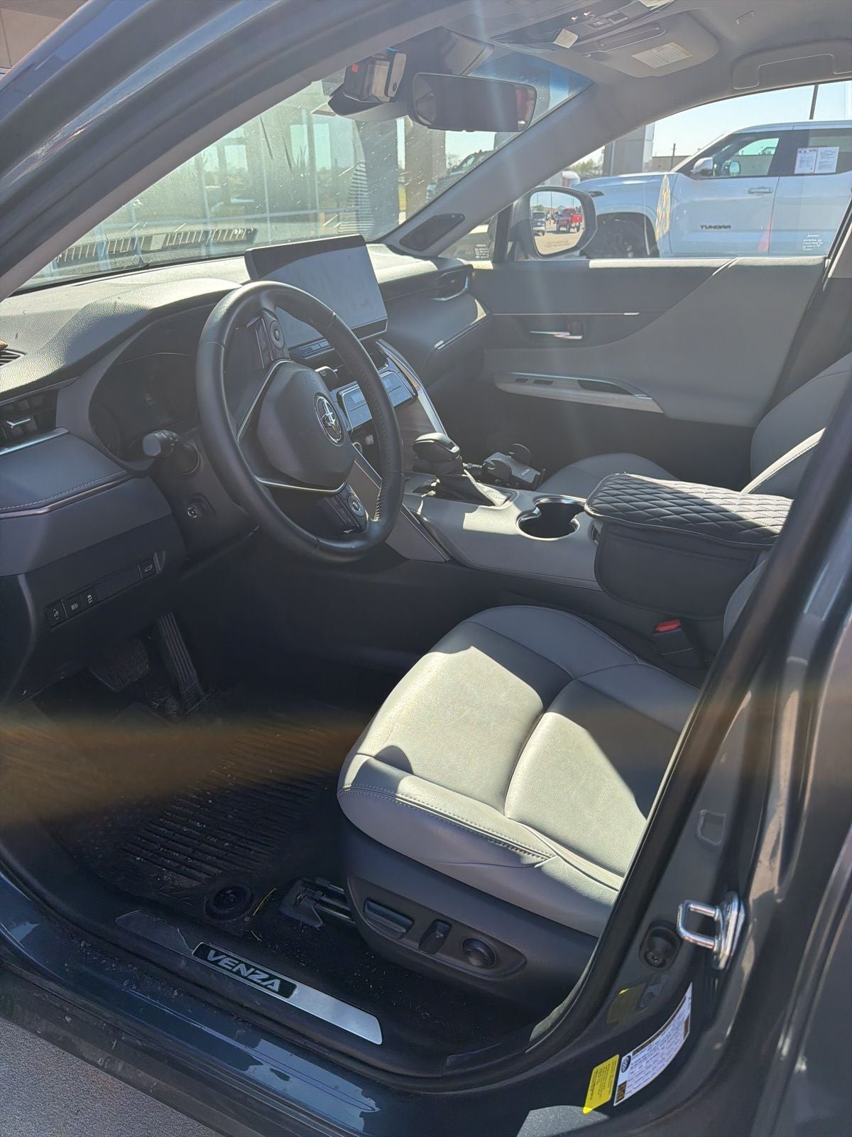 2023 Toyota Venza XLE