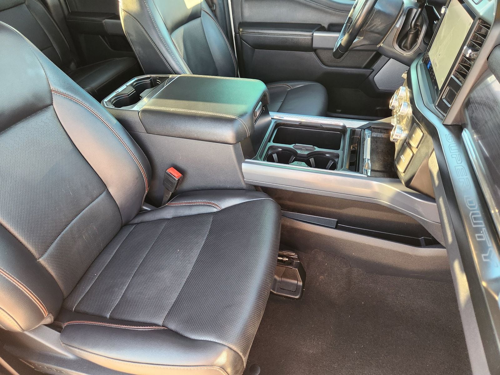 2024 Ford F-350SD Lariat DRW