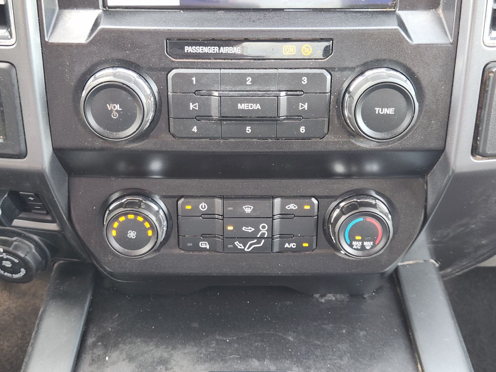 2022 Ford F-350SD XLT DRW