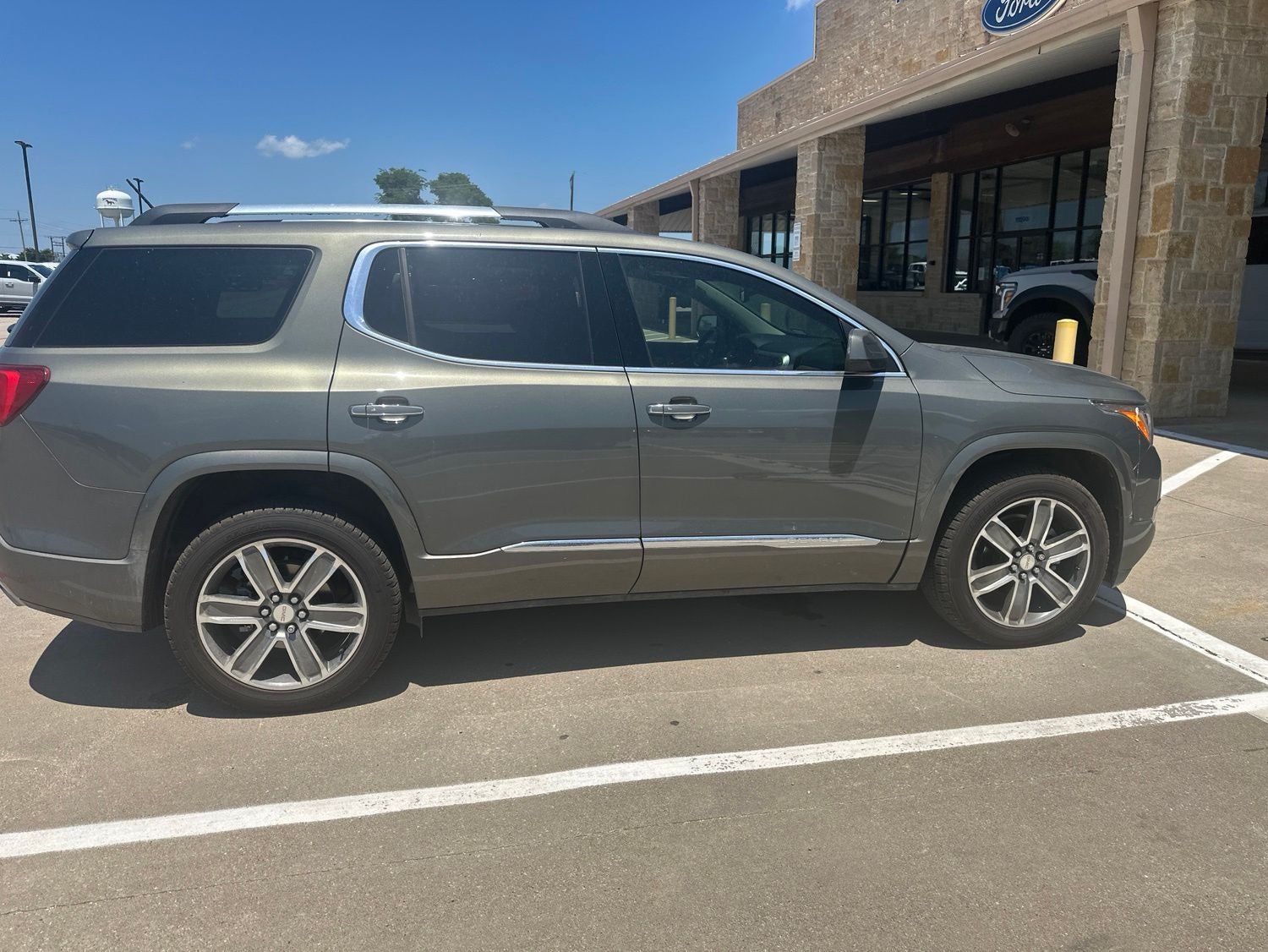 2017 GMC Acadia Denali