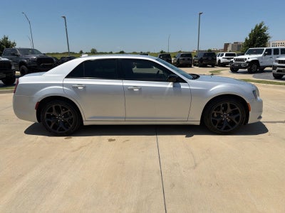 2023 Chrysler 300 Touring