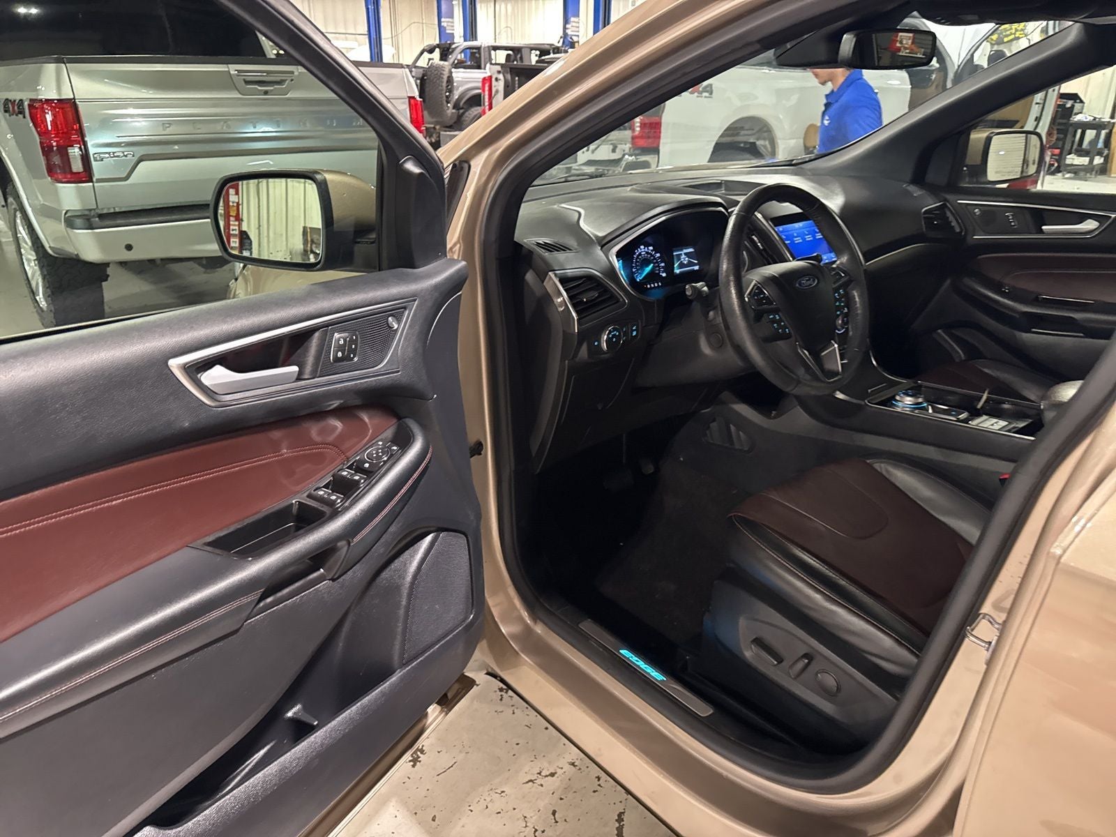 2020 Ford Edge Titanium