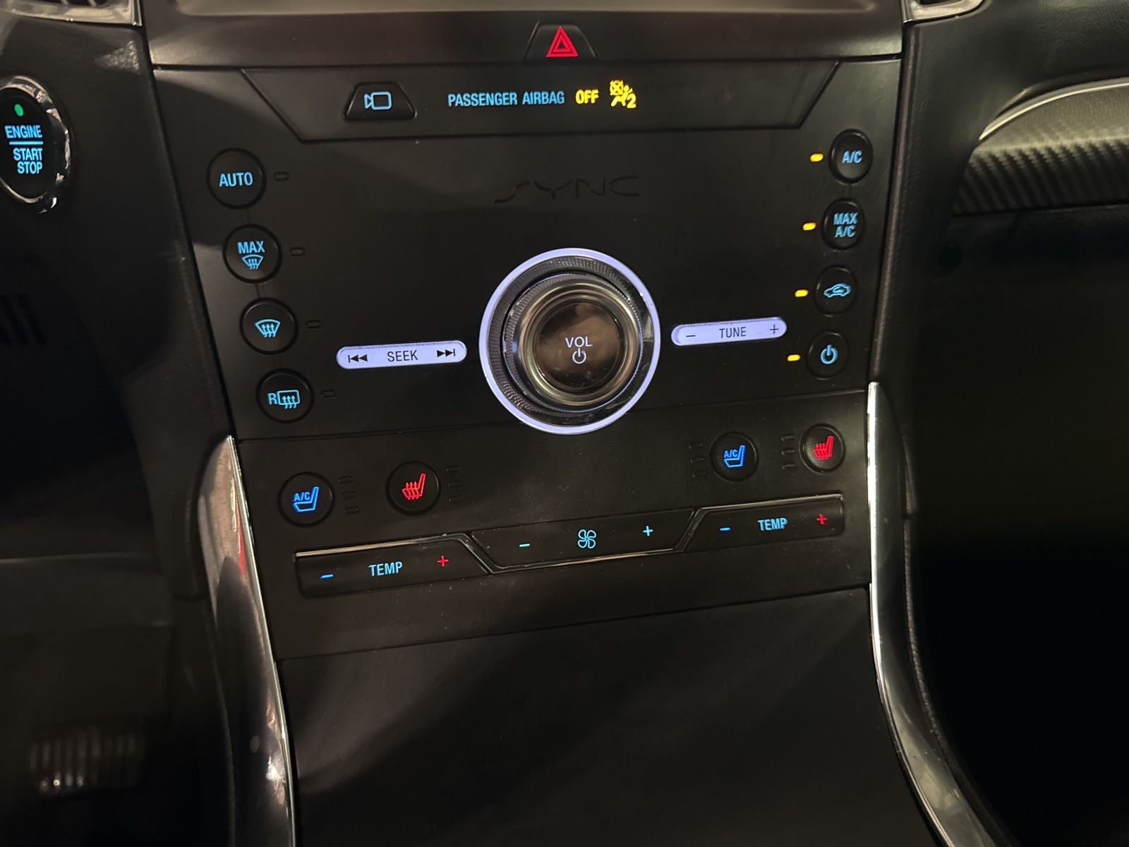 2020 Ford Edge Titanium