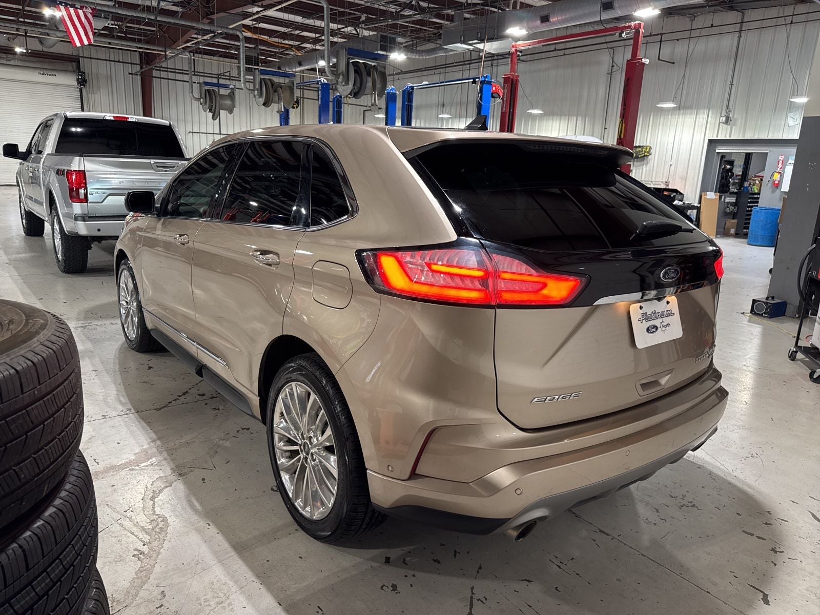 2020 Ford Edge Titanium