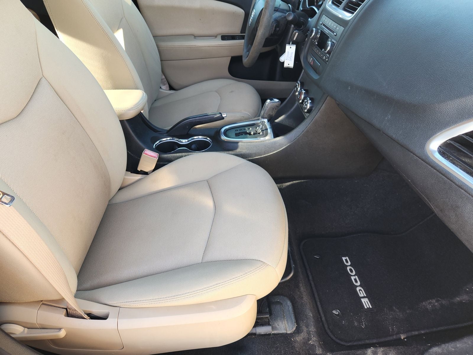 2014 Dodge Avenger SE