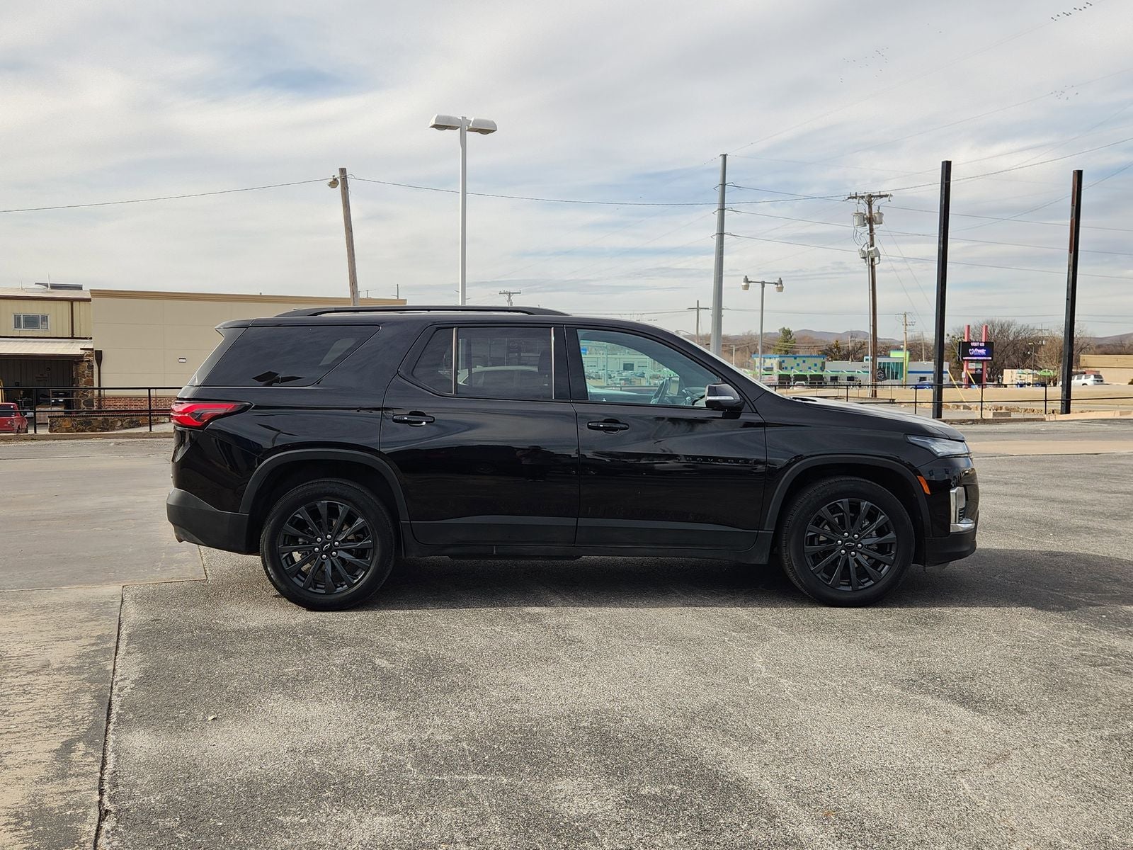 2023 Chevrolet Traverse RS