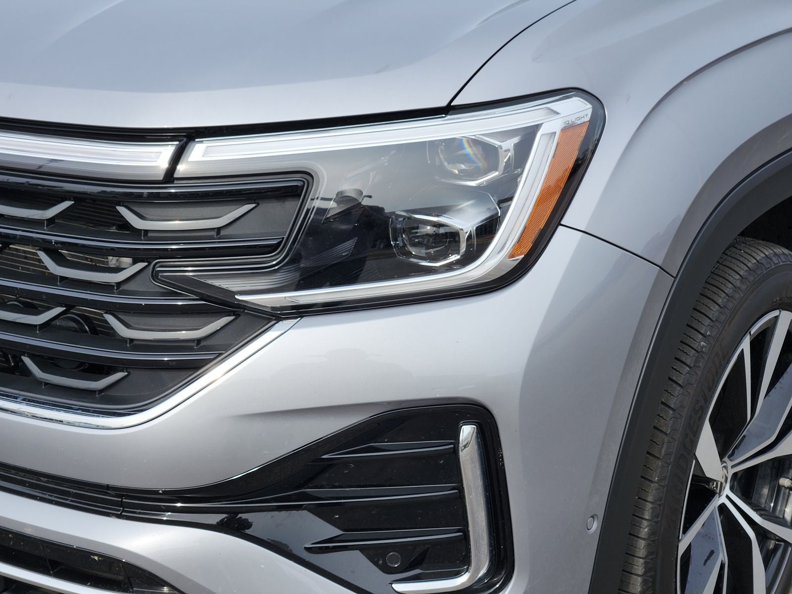 2025 Volkswagen Atlas 2.0T SEL Premium R-Line