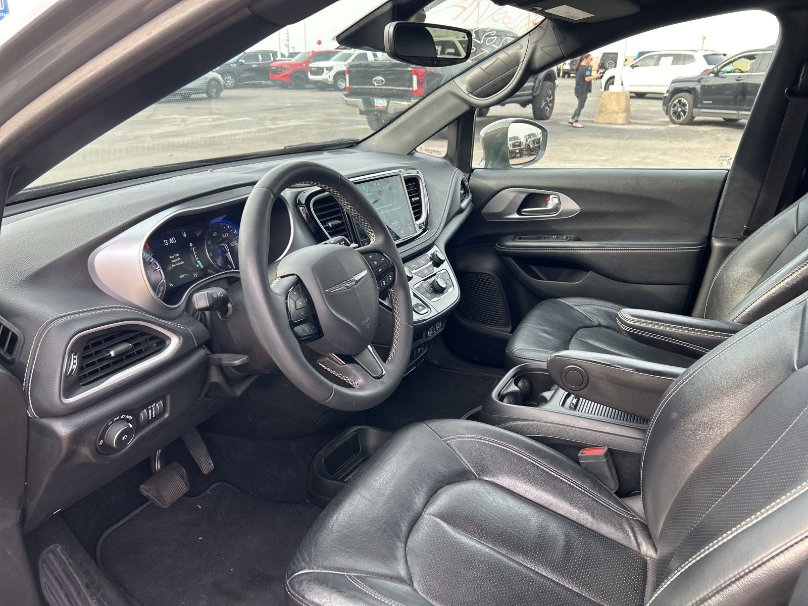 2022 Chrysler Pacifica Touring L