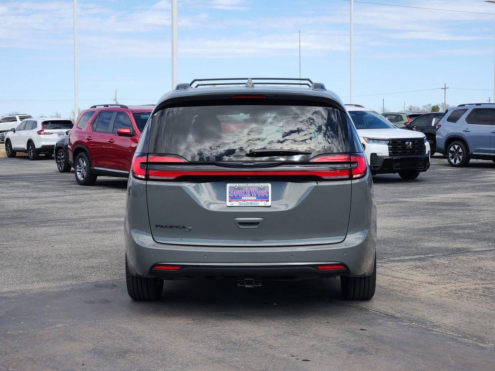 2022 Chrysler Pacifica Touring L