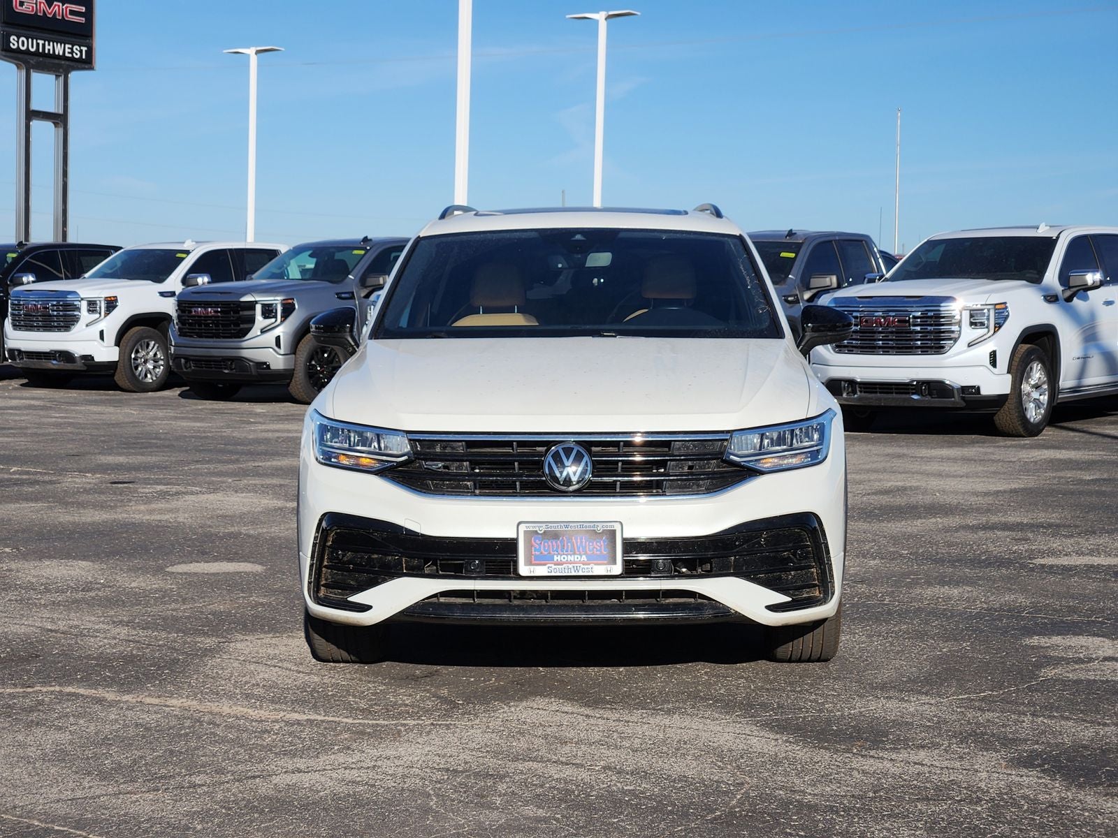 2022 Volkswagen Tiguan 2.0T SE R-Line Black