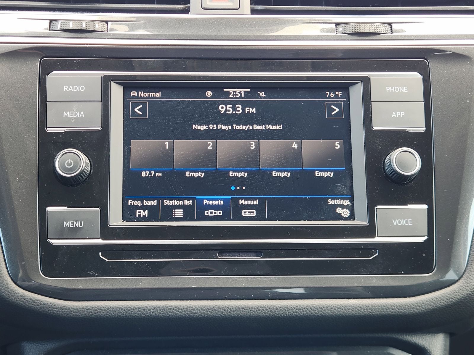 2023 Volkswagen Tiguan 2.0T S