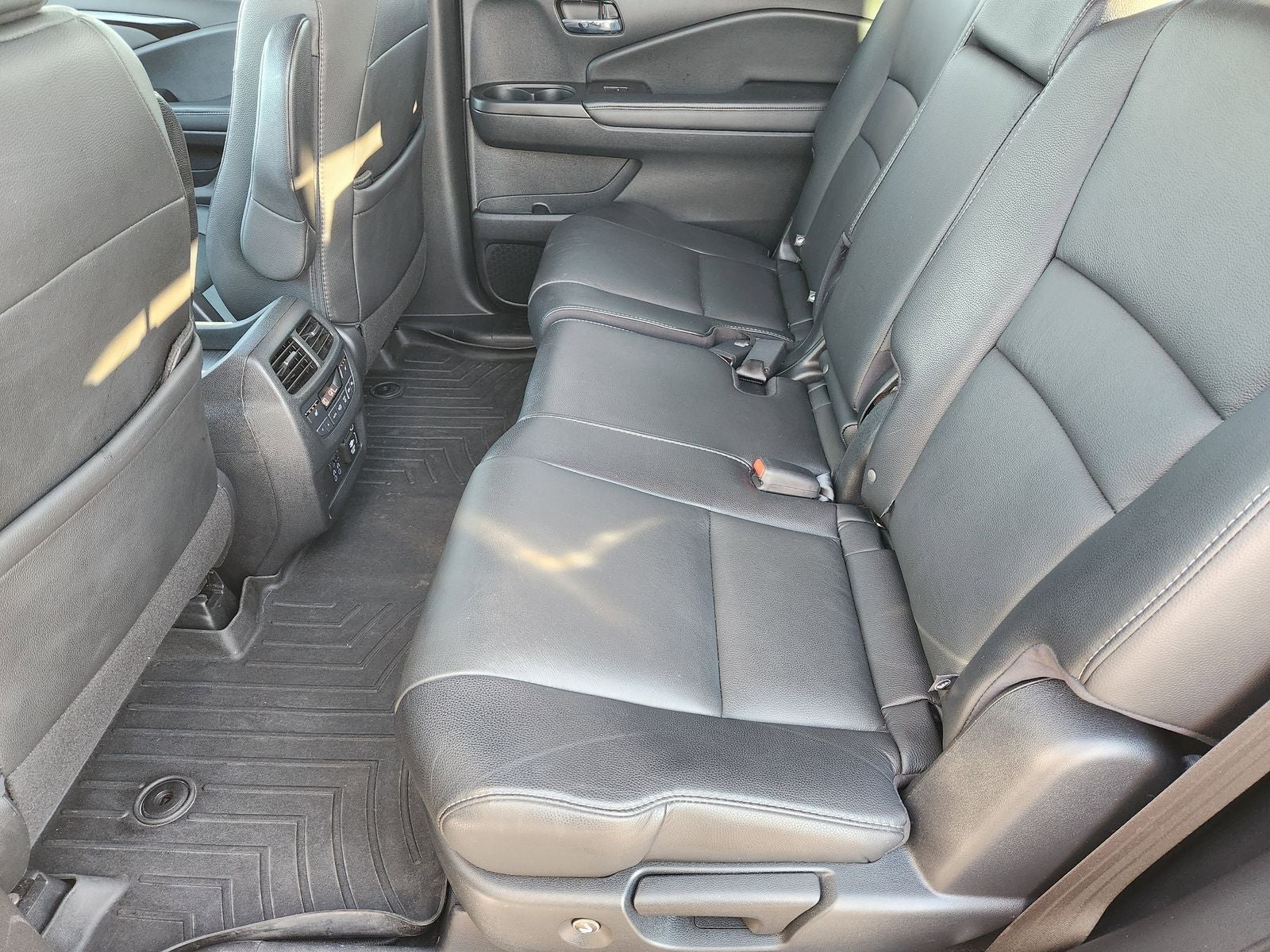 2021 Honda Pilot Touring 8 Passenger