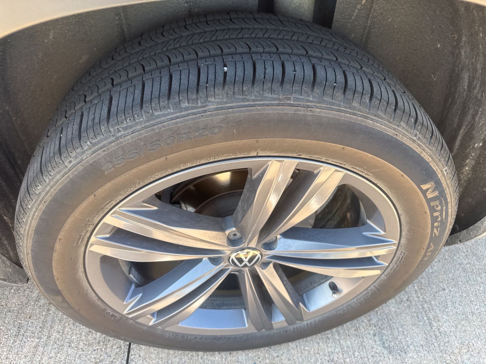 2022 Volkswagen Atlas 3.6L V6 SEL R-Line