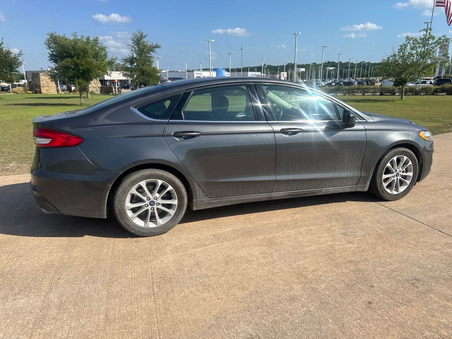 2020 Ford Fusion SE