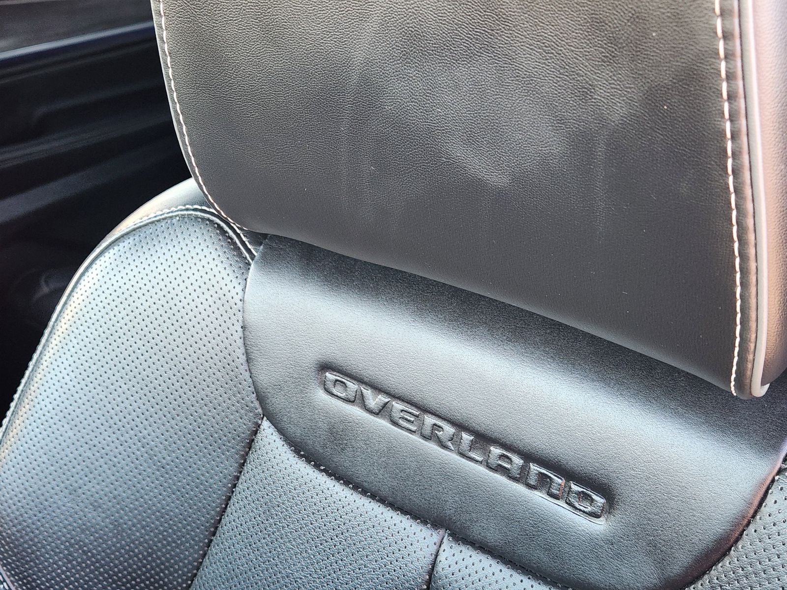 2022 Jeep Grand Cherokee L Overland