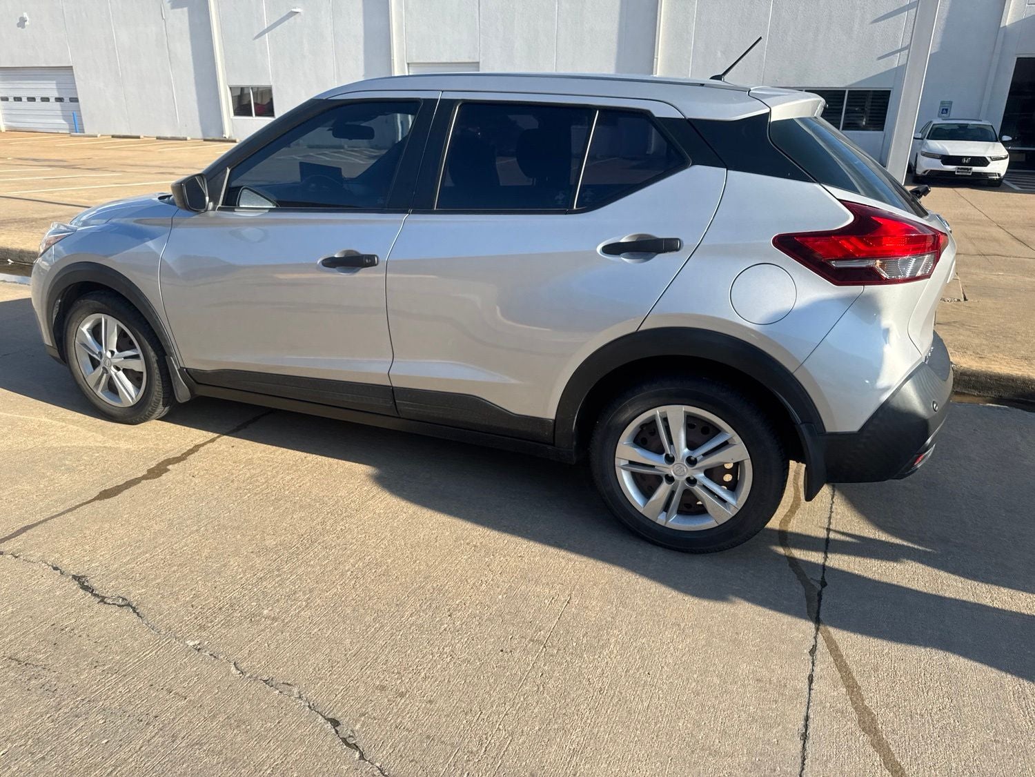 2020 Nissan Kicks S