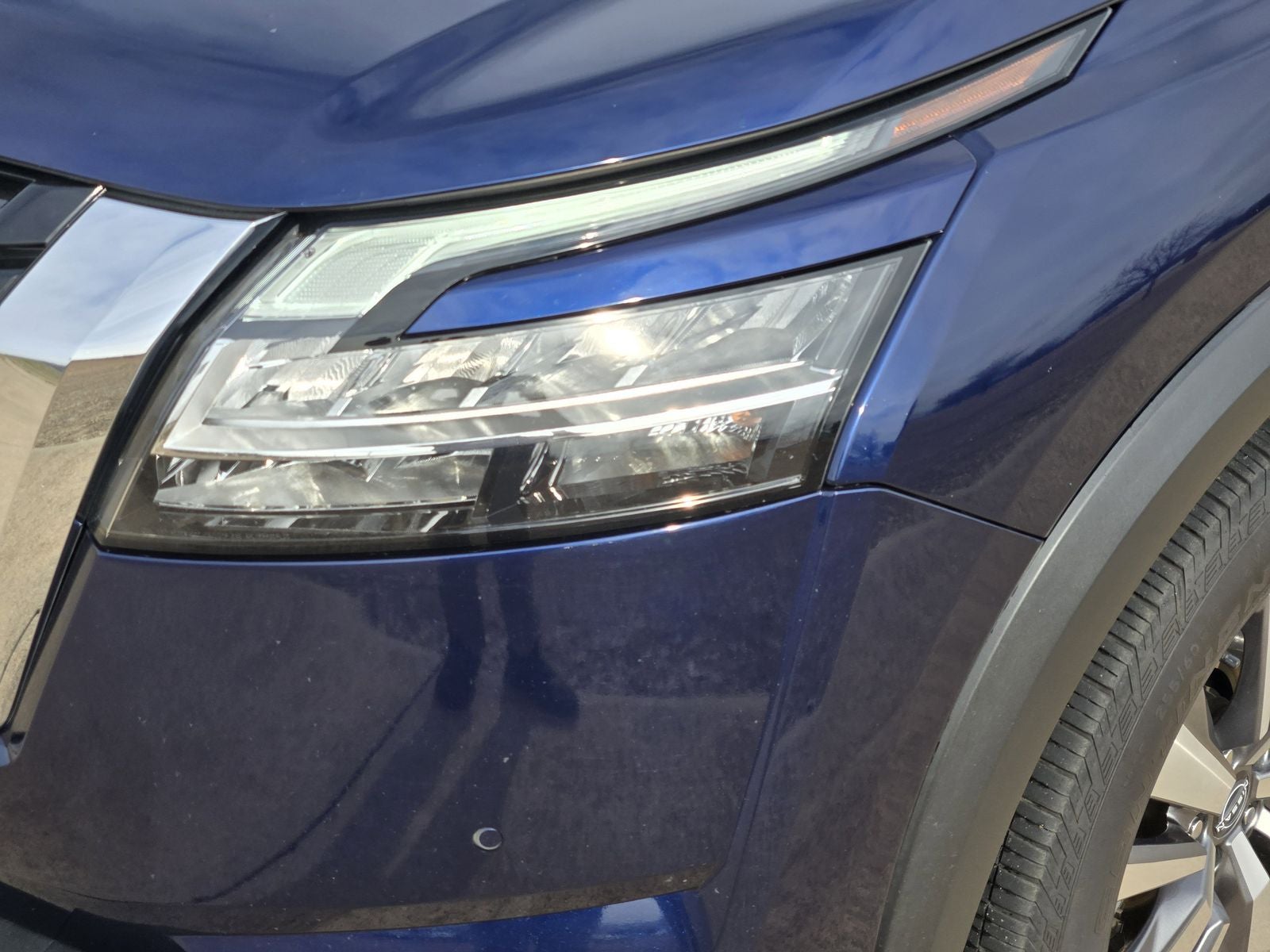 2022 Nissan Pathfinder SL