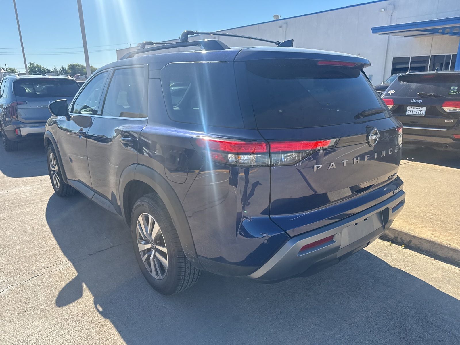 2026 Nissan Pathfinder SL