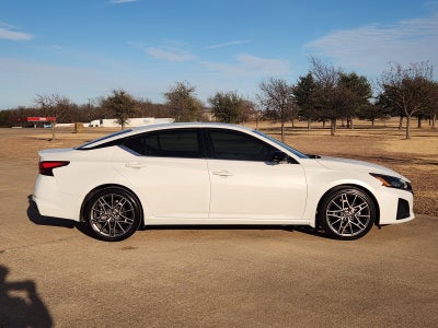 2023 Nissan Altima 2.0 SR