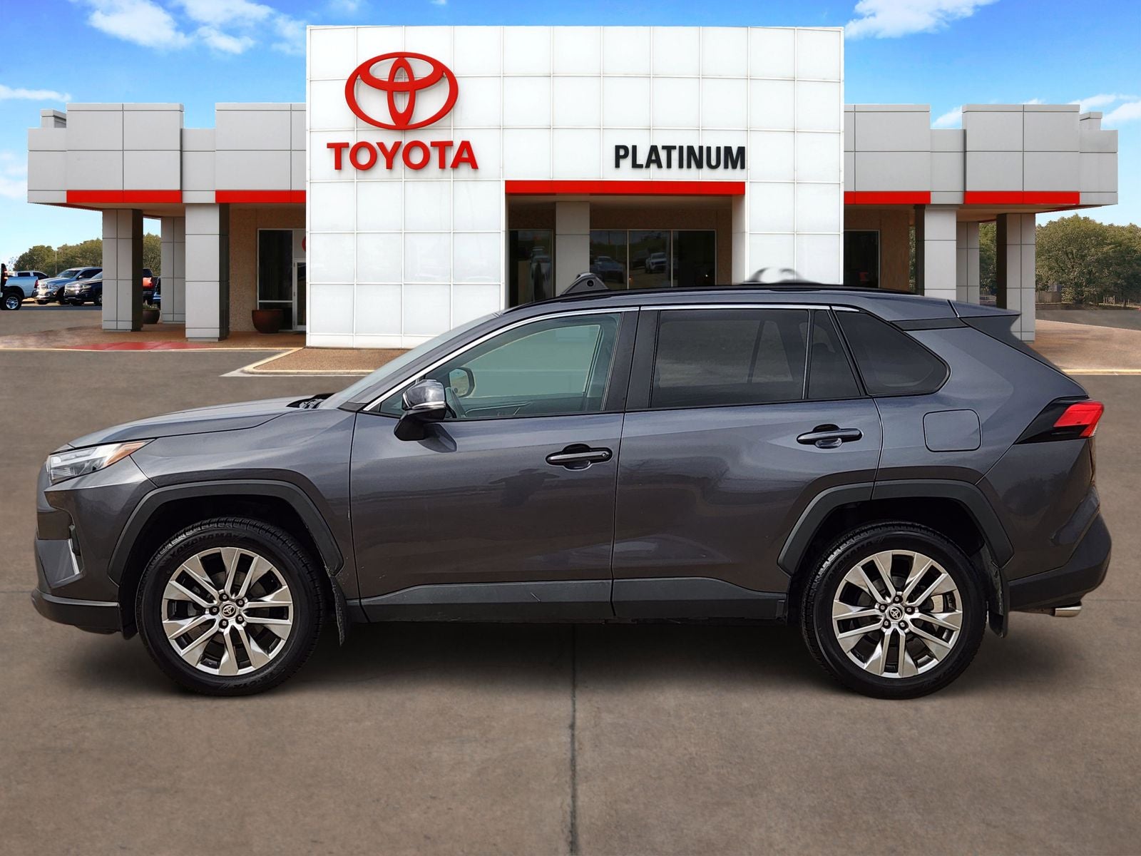 2022 Toyota RAV4 XLE Premium