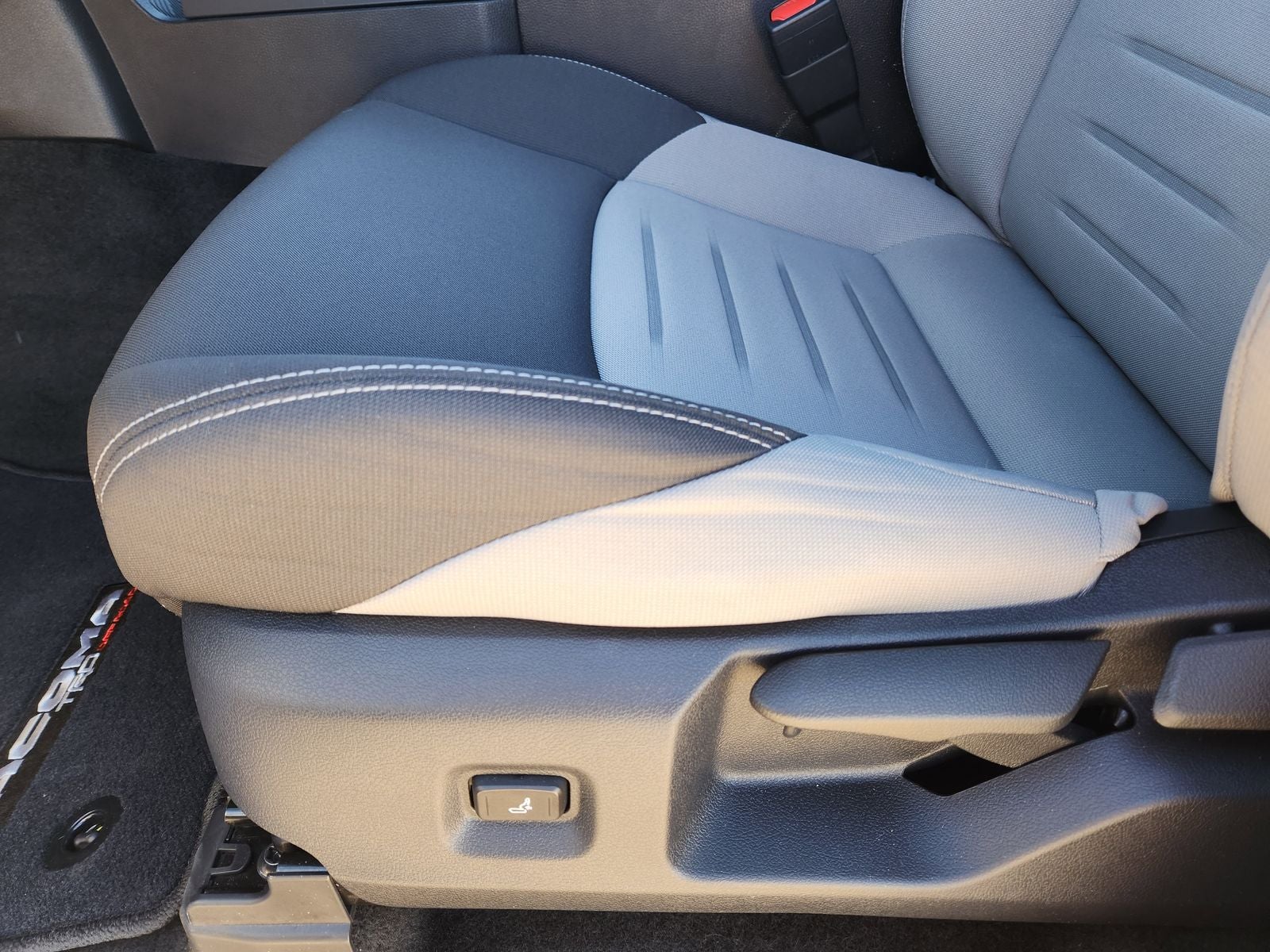 2025 Toyota Tacoma Hybrid TRD Off Road