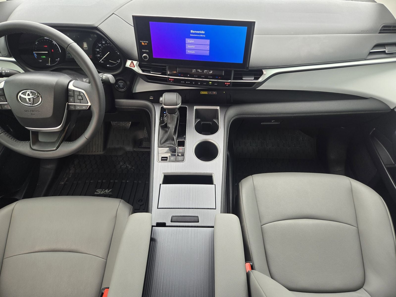 2025 Toyota Sienna XLE