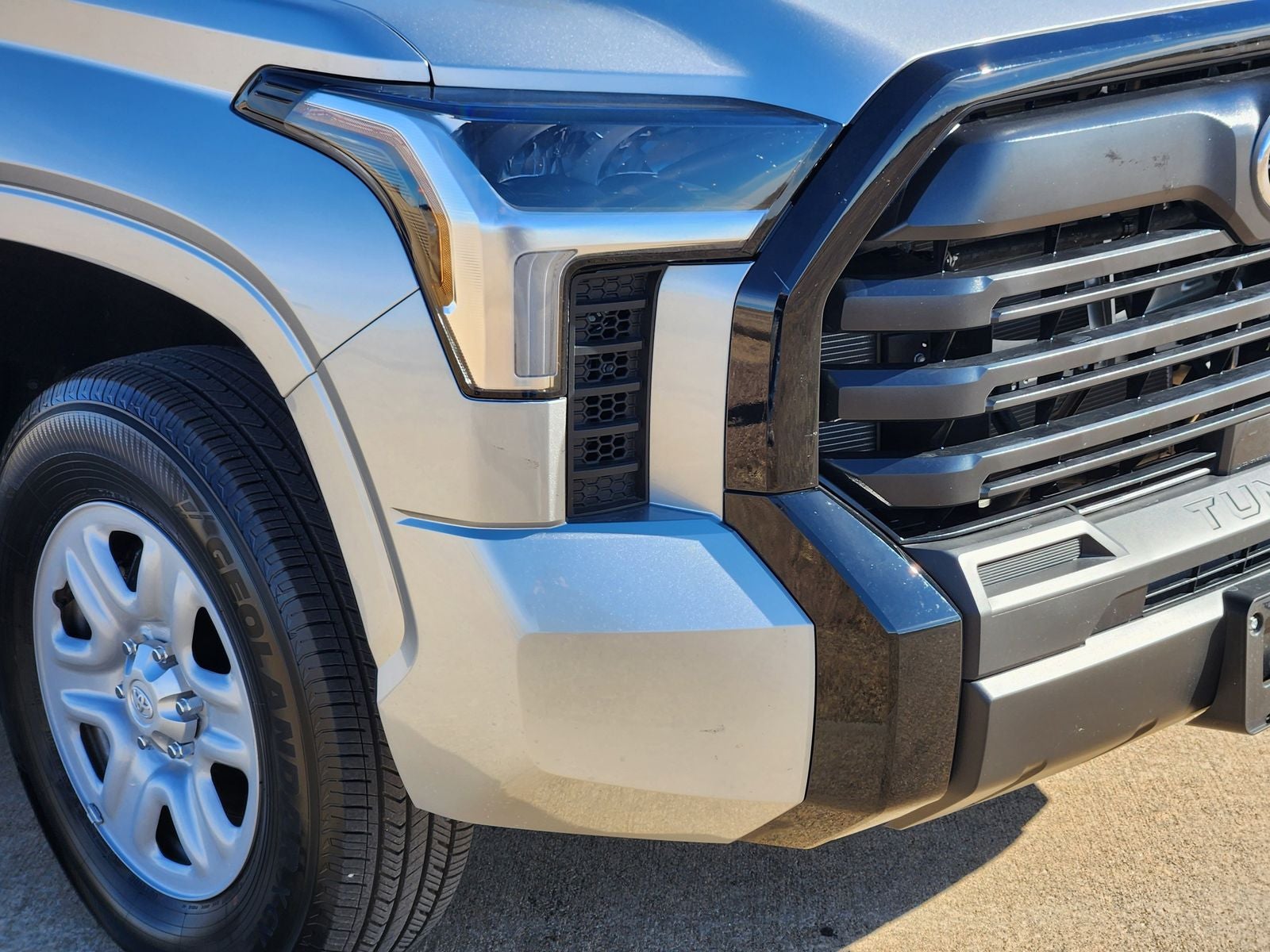 2025 Toyota Tundra 4WD SR