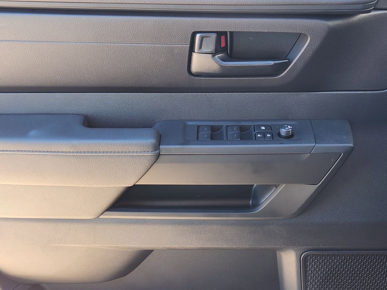 2025 Toyota Tundra 4WD SR