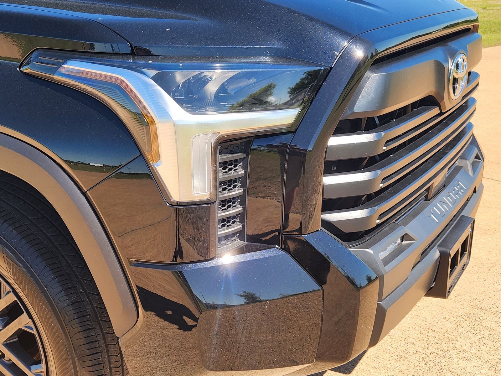 2024 Toyota Tundra 2WD SR5