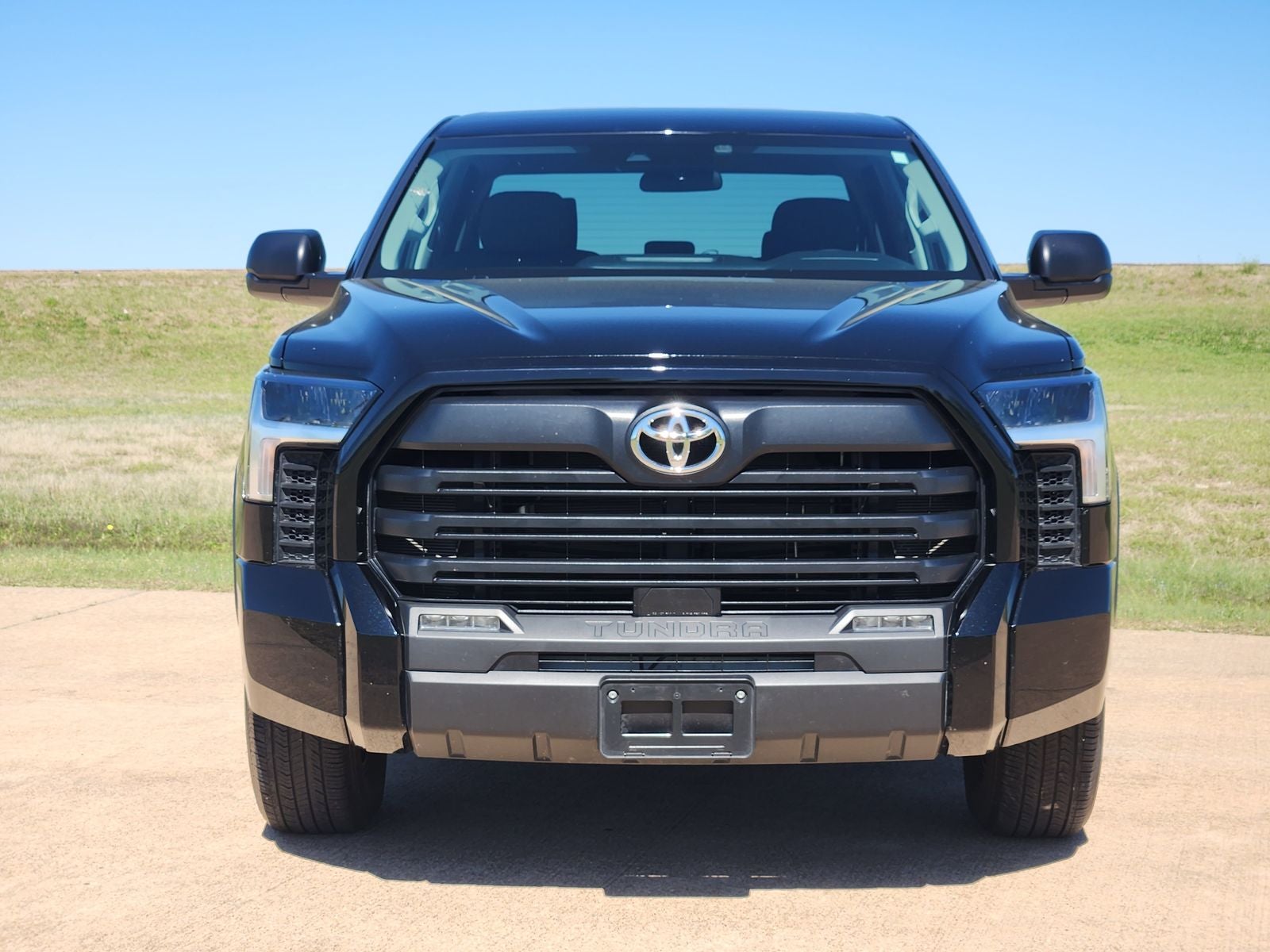 2024 Toyota Tundra 2WD SR5