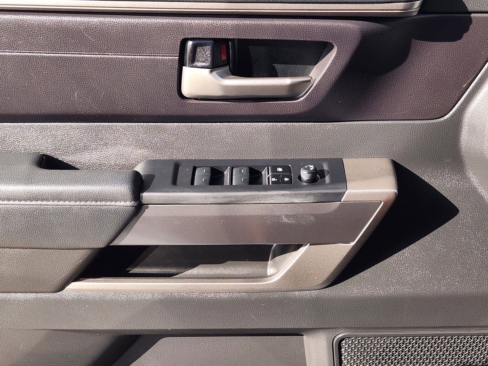 2024 Toyota Tundra 4WD SR5