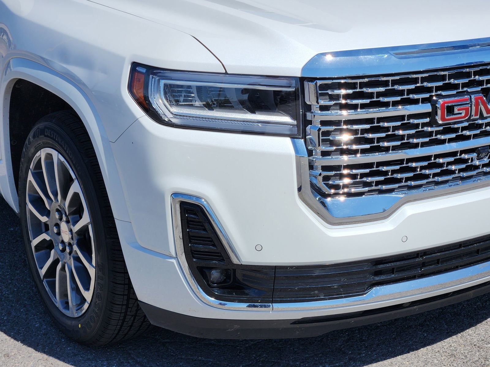 2022 GMC Acadia Denali