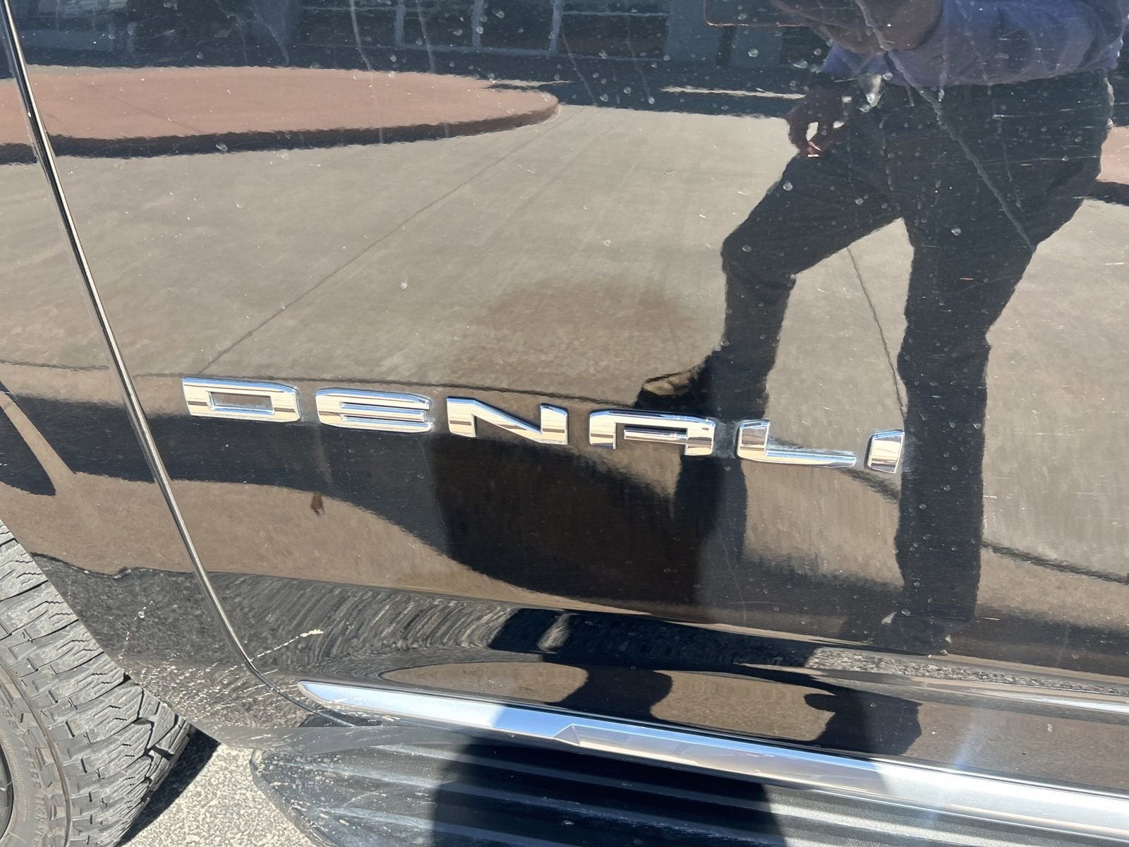 2024 GMC Yukon Denali