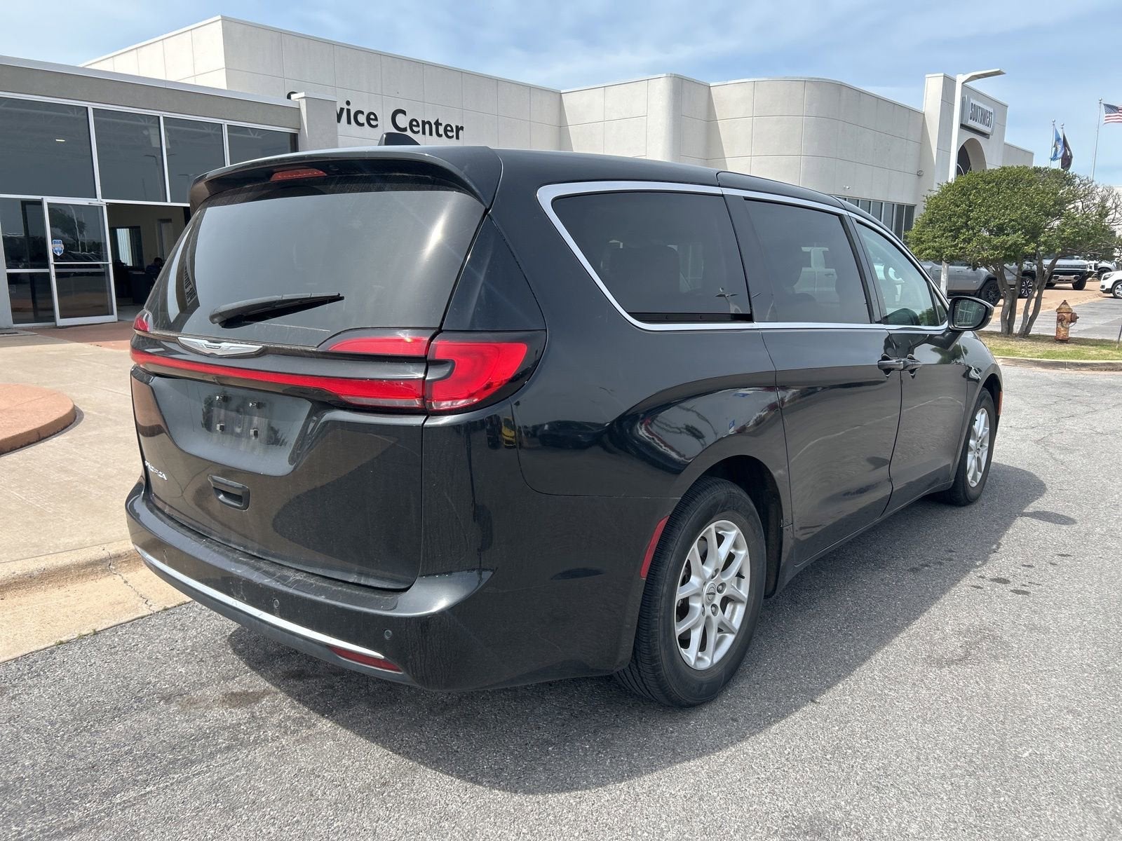 2023 Chrysler Pacifica Touring L