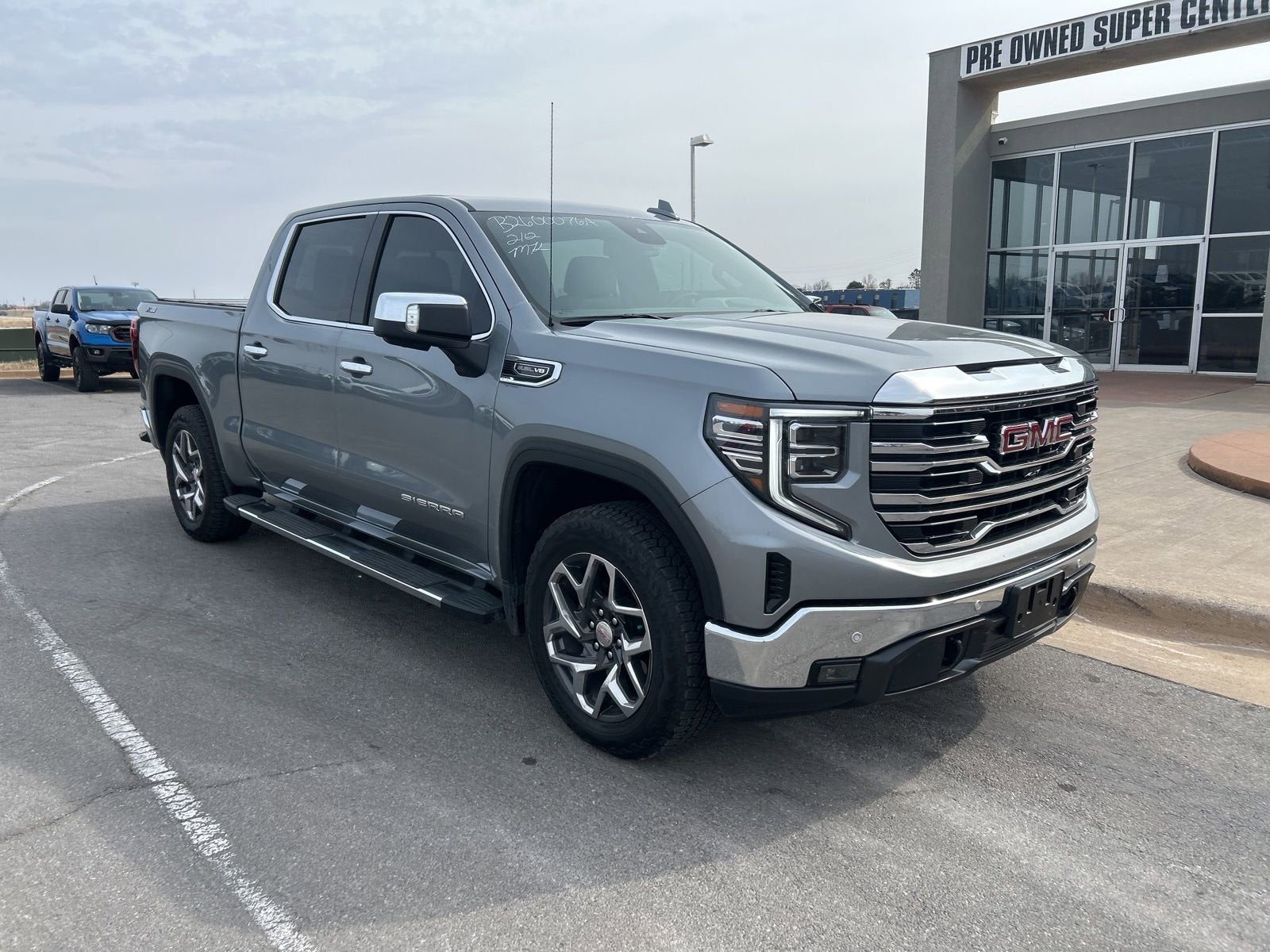 2024 GMC Sierra 1500 SLT