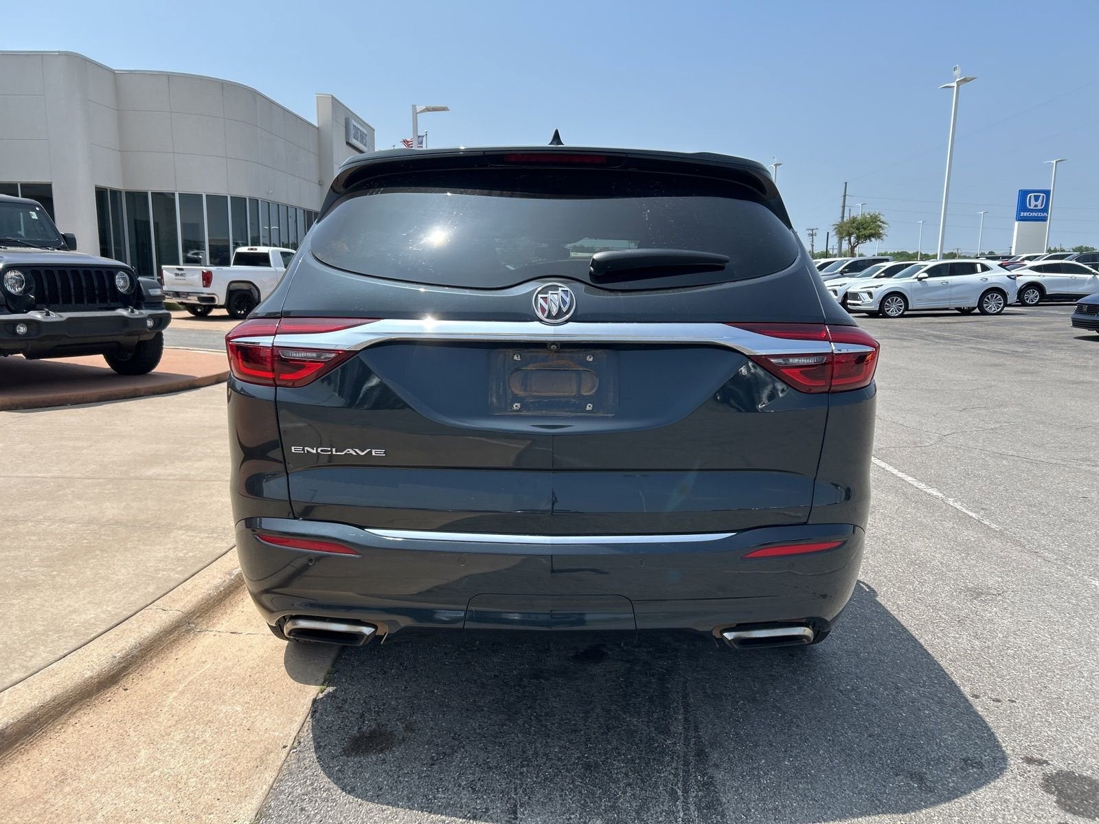 2021 Buick Enclave Essence