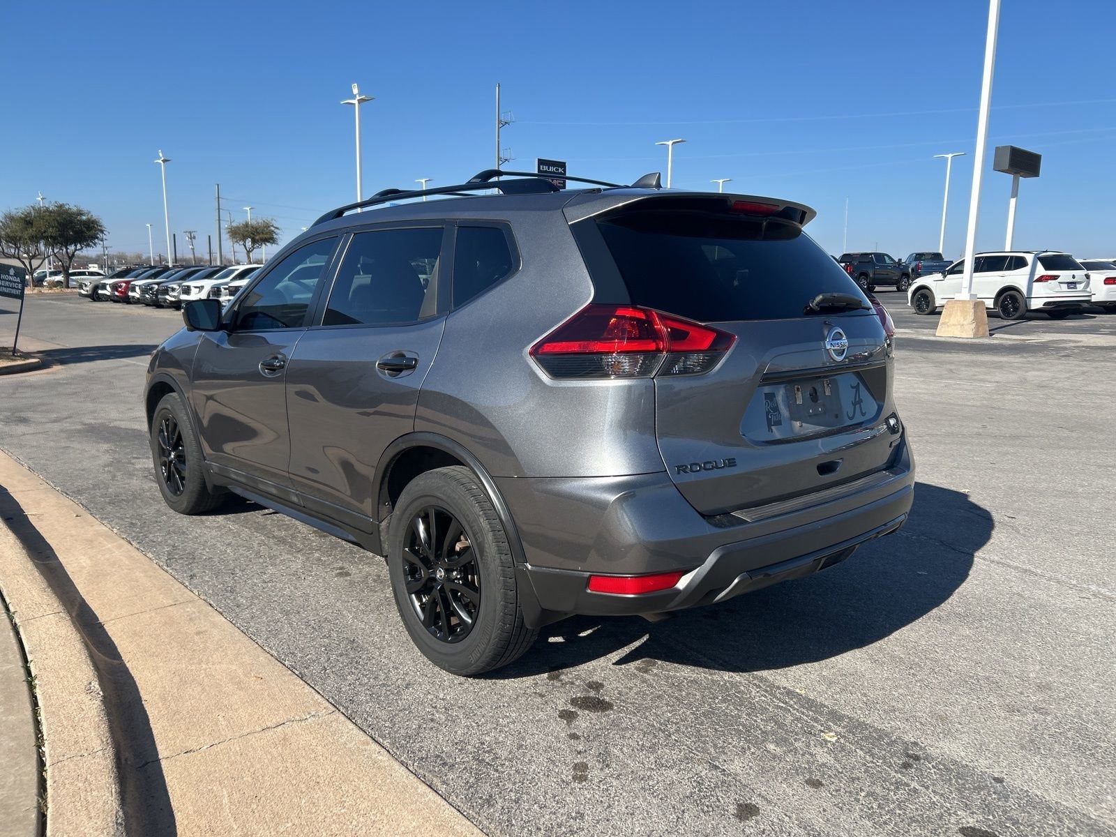 2018 Nissan Rogue SV