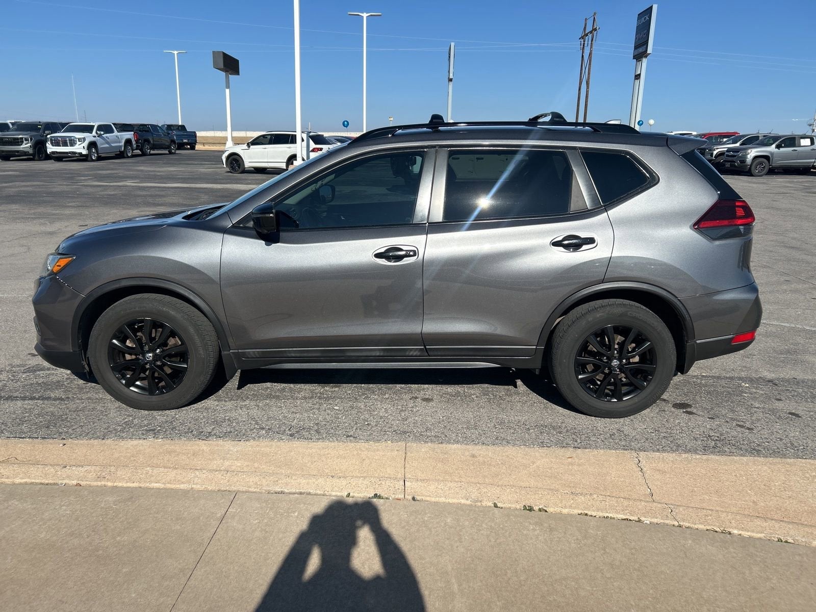 2018 Nissan Rogue SV