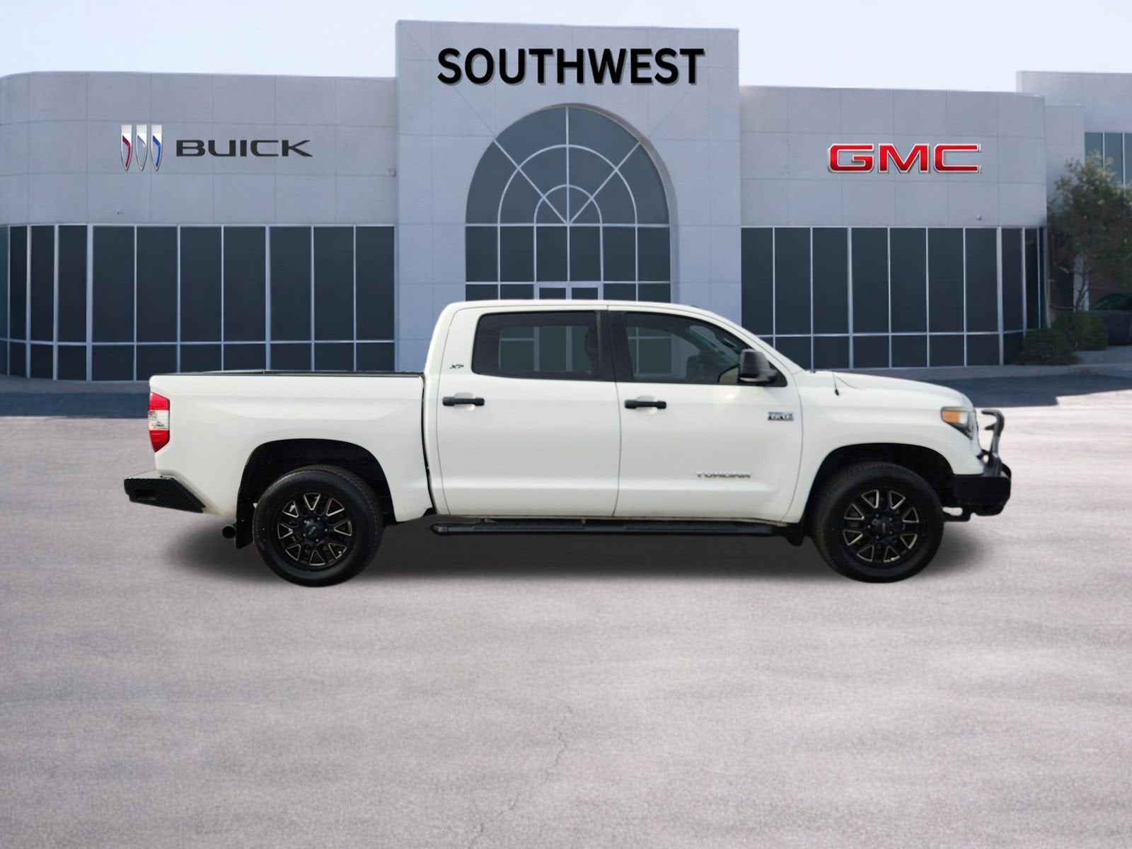 2018 Toyota Tundra 4WD SR5