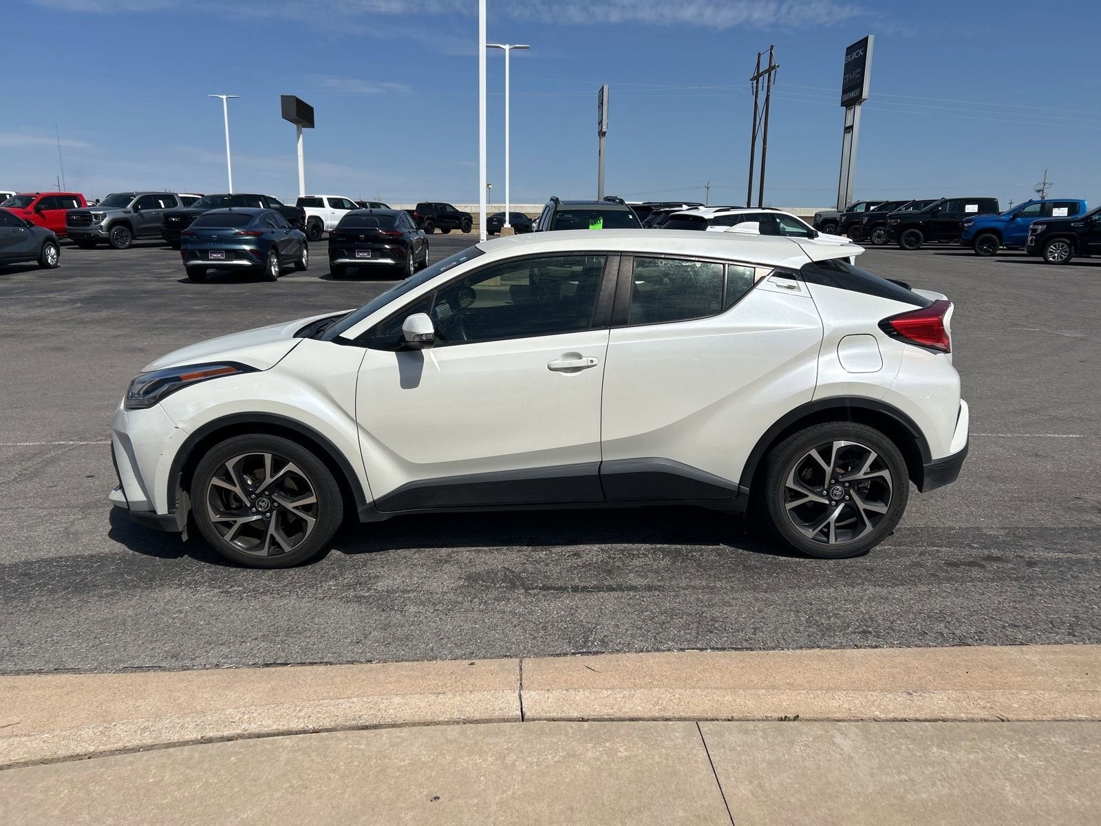 2020 Toyota C-HR LE