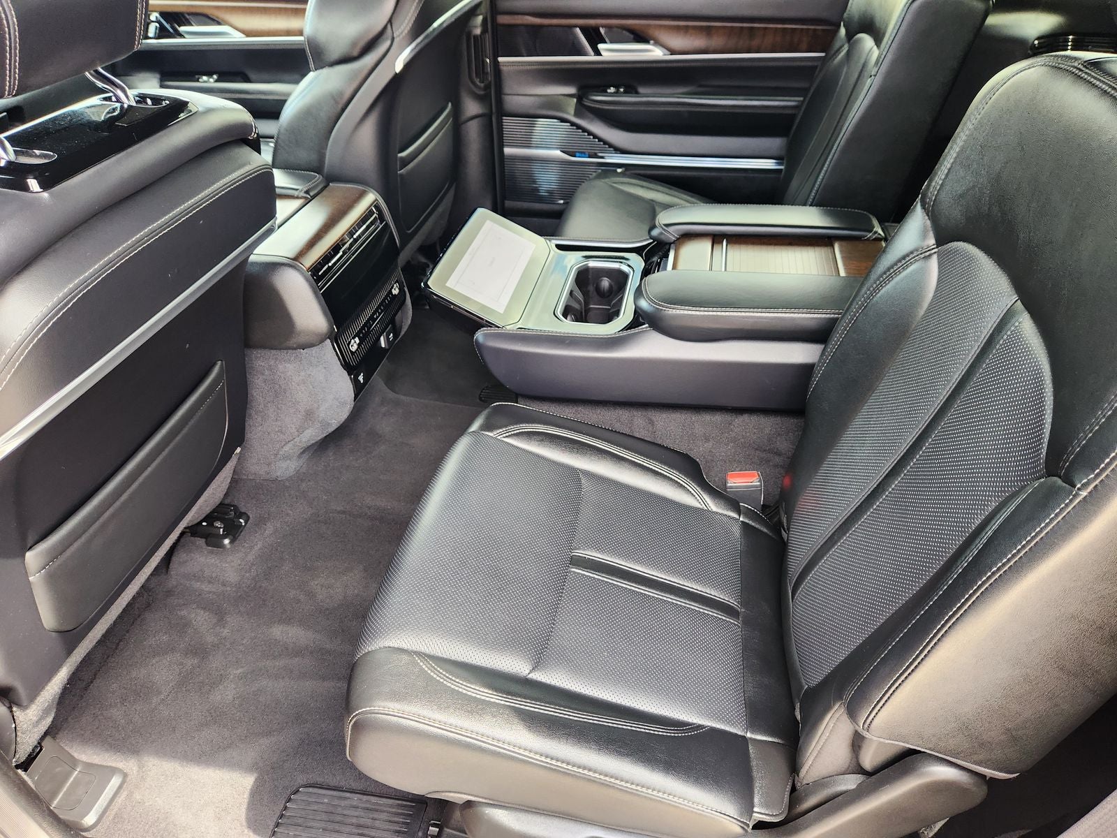 2024 Jeep Grand Wagoneer L Base