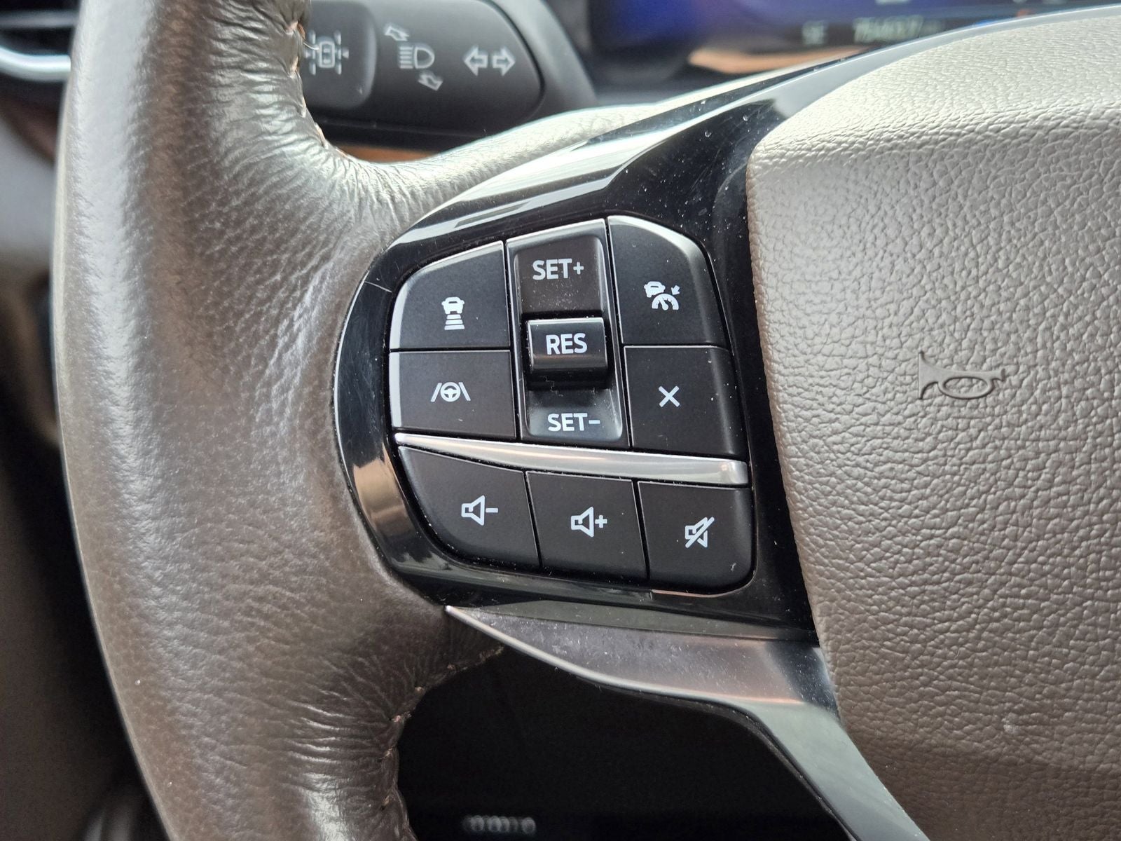 2022 Ford Explorer King Ranch