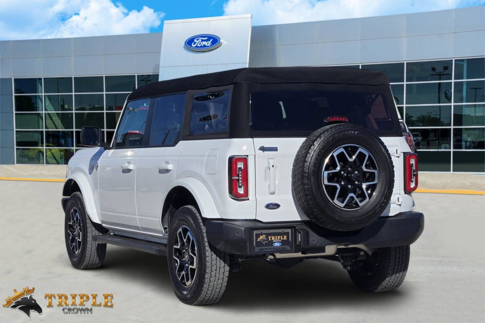 2024 Ford Bronco Outer Banks