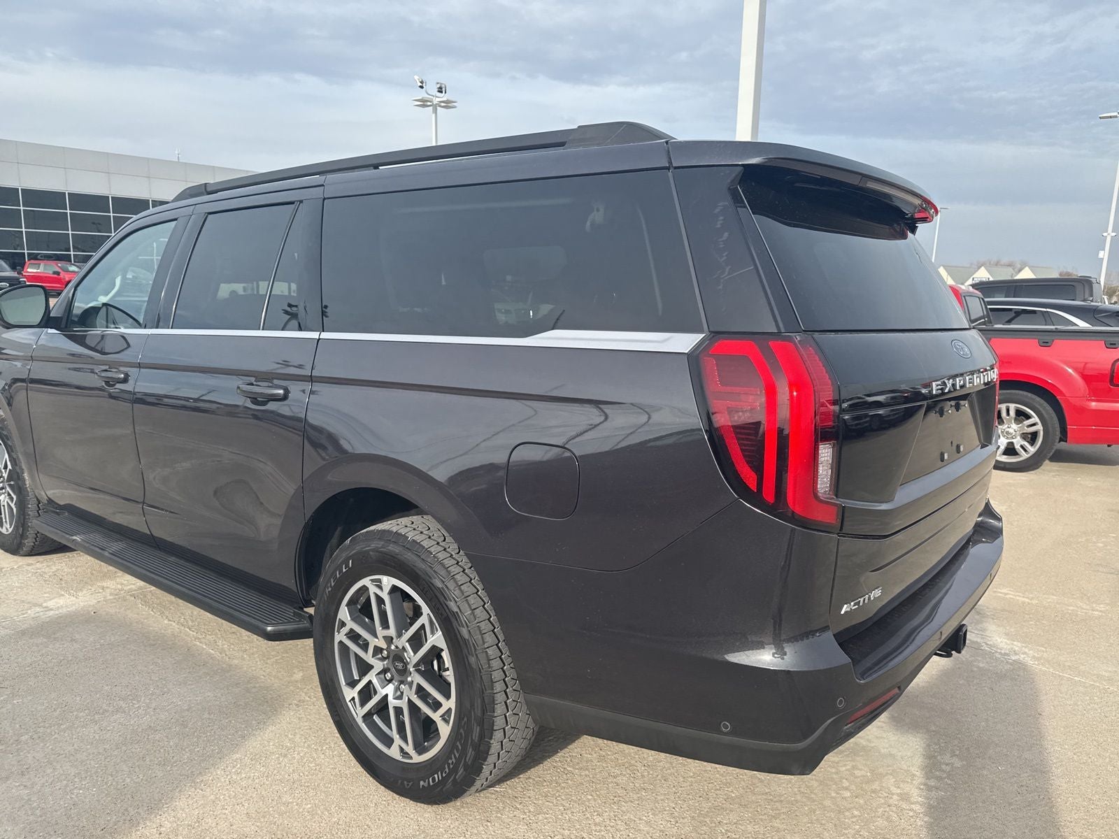 2025 Ford Expedition Max Active