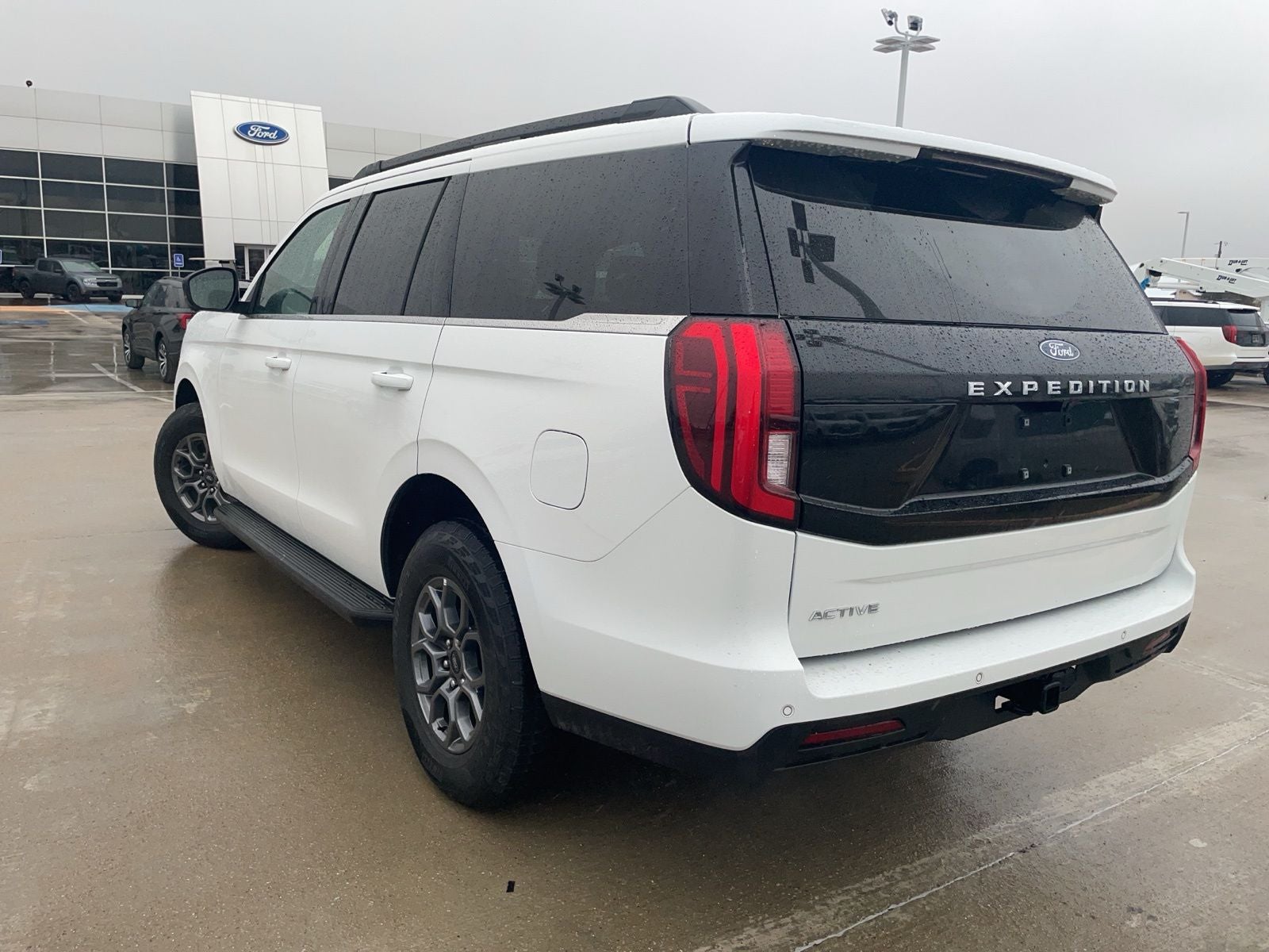 2025 Ford Expedition Active