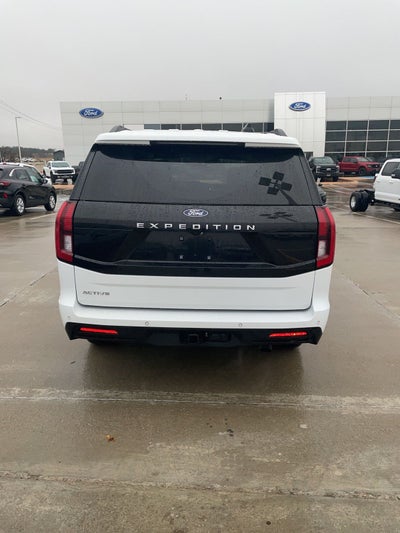 2025 Ford Expedition Active