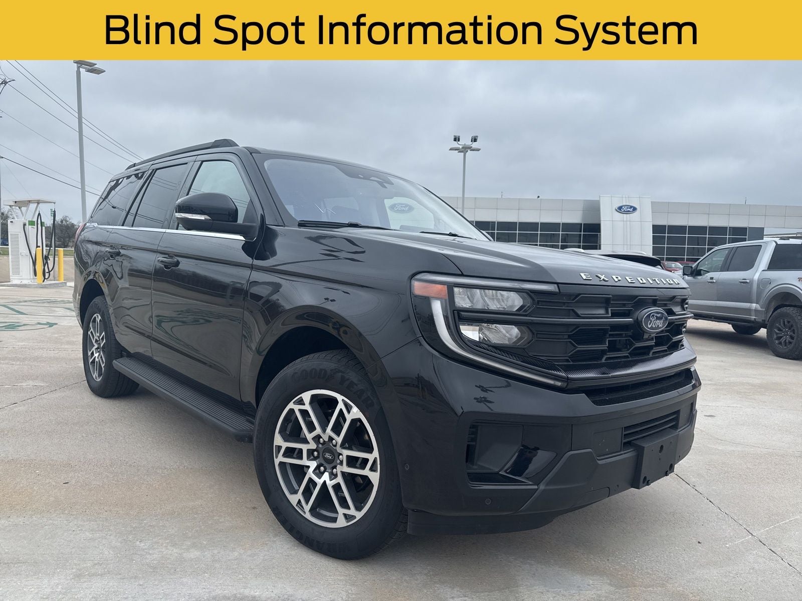 2025 Ford Expedition Active