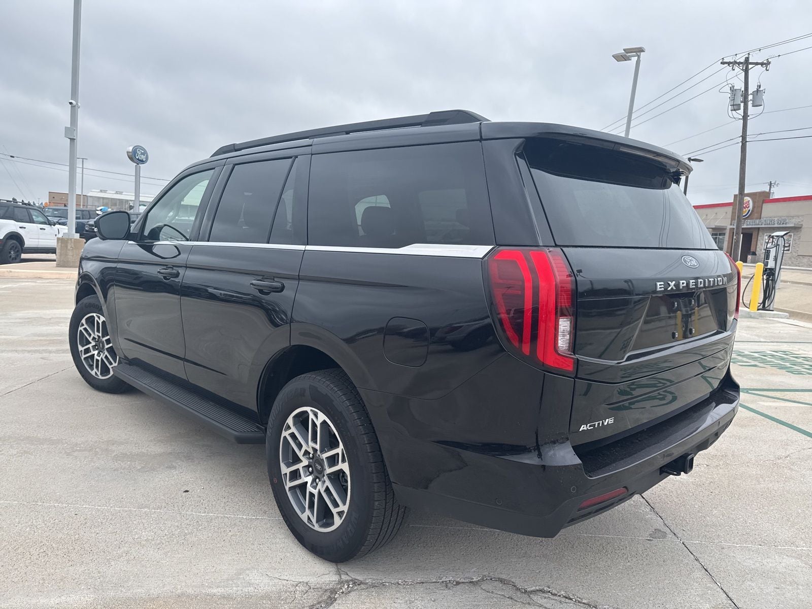 2025 Ford Expedition Active