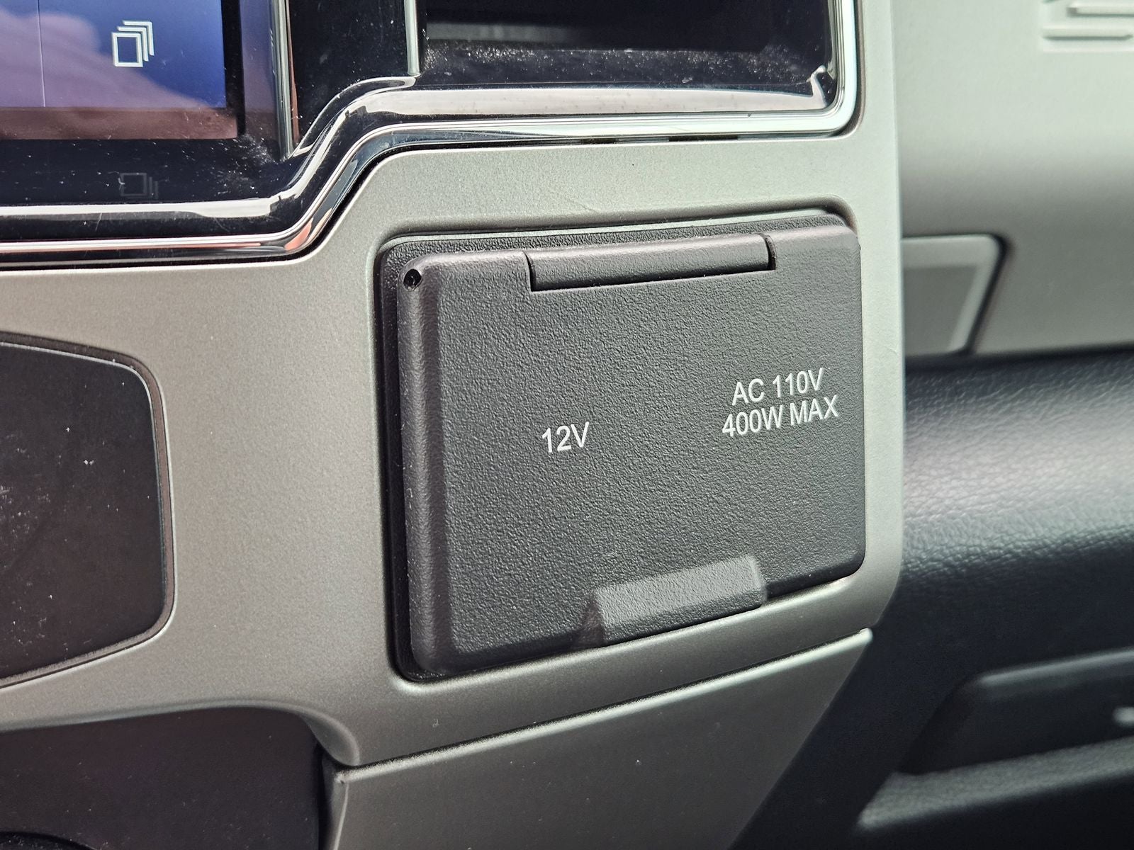 2022 Ford F-350SD Lariat